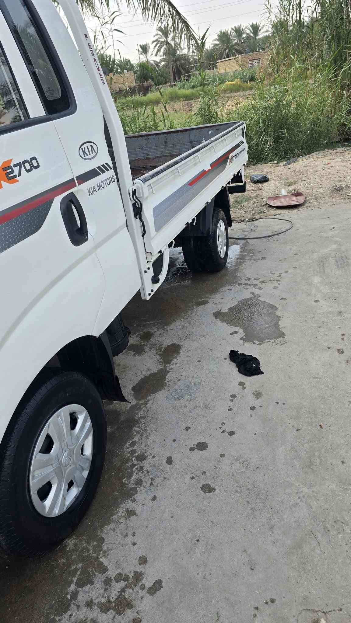 سلام عليكم كيه بنكو موديل ١٣-
سياره مكفول كير ومكينه وشاصي وتخم تاير سنوية جديده  تبريد ثلج سياره حلو مال جناي سياره بيه صبغات مال الدوس  مكان بابل الحله السعر 93-بي مجال رقم الهاتف واتساب تصل ***********
