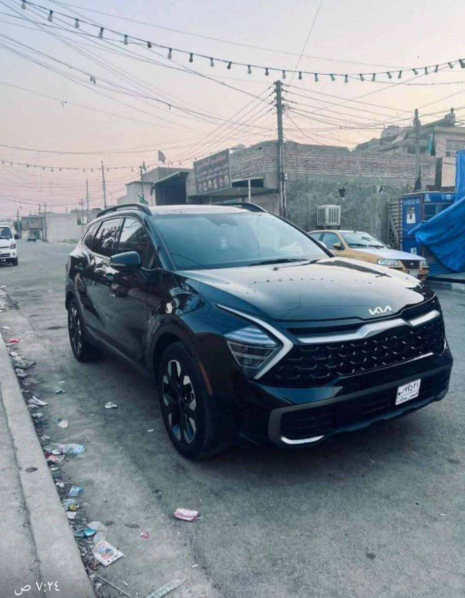 السلام عليكم سبورتج موديل ٢٤ فول رقم بغداد بسمي السياره ماشي ٢٥ الف حادثه بنيد مبدل وبارد بل جاملخ ايمن السعر ١٩٧ ورقه وبيهه مجال ***********

