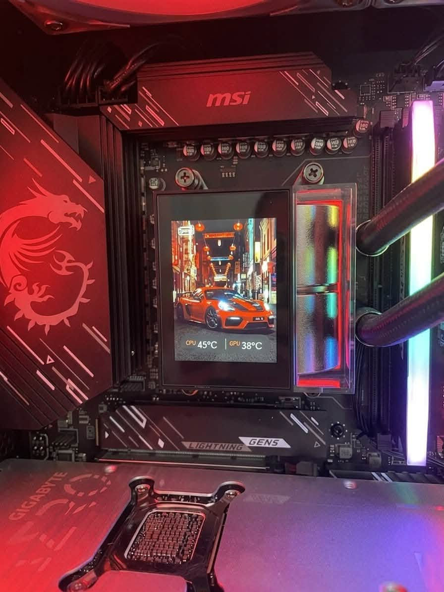 السلام عليكم تجميعه استعمال شهر واحد بعده بالضمان( 10 اشهر ) ضمان شركة العالميه
المعالج
CPU: R7 9800 x3D

كرت الشاشه
GPU: RTX 5070 Ti 16 GB
Gigabit AERO

اللوحة الأم 
M.B MSI X870 GAMING 
PLUS WiFi

الرامات
RAM DDR5 32 GB (6400Mz)

مزود الطاقه
FANTECH SHADOW 850W 80plus Gold

المبرد المائي
Ds360 ARGB Display High performance 

التخزين 
Samsung M.2  1T 5000MB/s

الفانات 
Jonsbo ZA-360 28MM ARGB infinity MIRROR SERIES

الكيس
Valkyrie VK-02 Mid Tower ATX PC Case with 10.1" LCD Screen.
الكيس يأتي بشاشه كبيره اماميه Full HD
السعر 4 مليون و 150 الف
كراتين القطع جميعها موجوده
مكان الحاسبه في بابل 
للاستفسار اتصال او واتساب ***********

