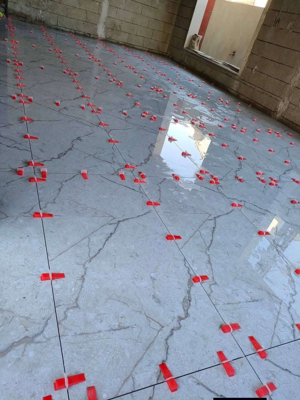 السلام عليكم اسطى سيراميك متفرقا حاليا شغل نظيف وحلو هذا رقم تلفوني ***********
👋 كركوك ويا مقاول👍

نص مكتوب في الصور:
- HONOR X9c