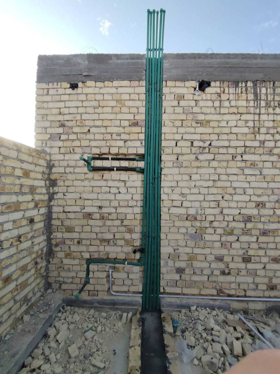 السلام عليكم
سباك شغل درجه اول 
استلام مهندس  
***********  📞
