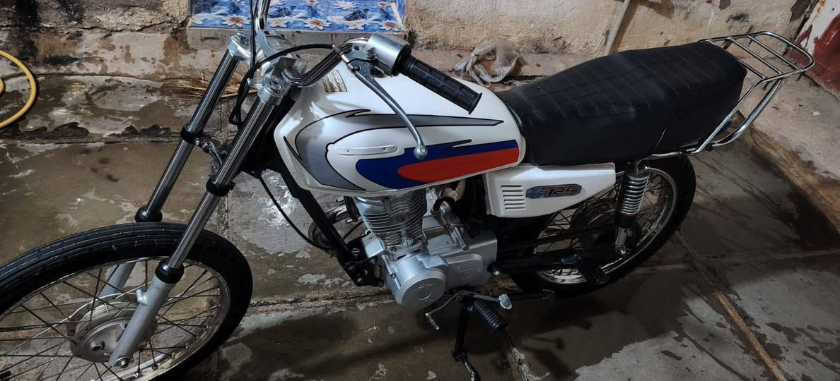 دراجه للبيع بدون. أوراق غراض كله جديده دراجه بعده جديده سعر 500 وبيه مجال قليل رقم ***********
