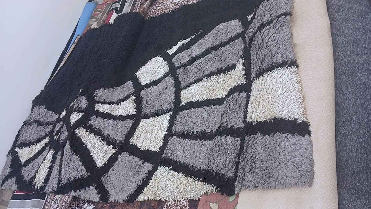 سجاد • موكيت • عدد ٢٠