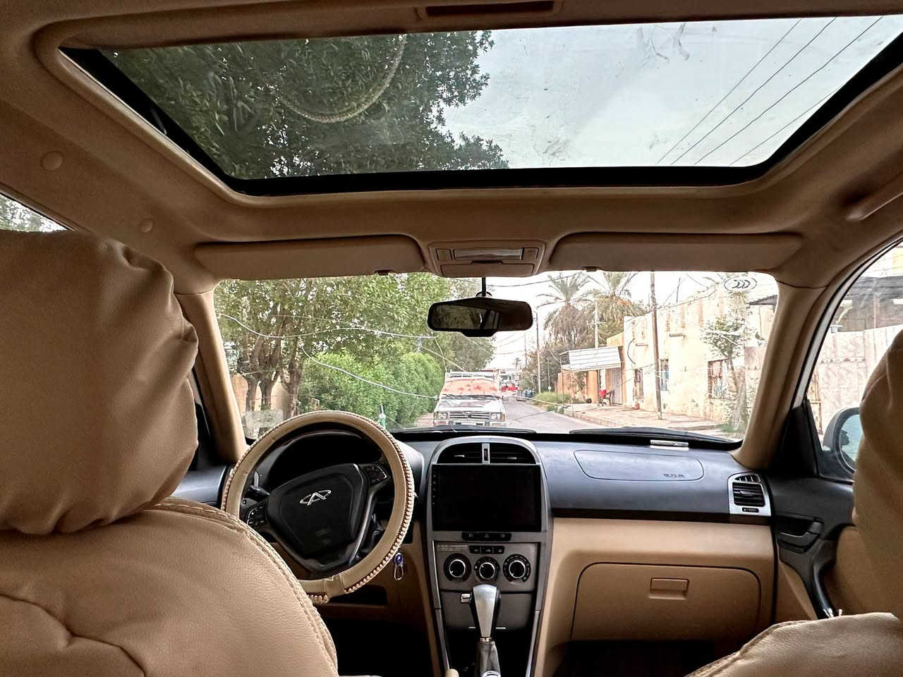 تيكو موديل 2014 رقم واسط 
كير ميكانيكي 
مكفولة من الحادث ماعدا صبغ جاملغ امامي بدون فتح يعني السيارة مكفولة ماعدا (قطعه واحده صبغ)
كير ومحرك مكفولات 
تبريد وحداديه كلها جاهزة بدون نقوصات وشرط الفحص 
مكان السيارة واسط الكوت الحسينية 
السعر 65 ورقه 
***********
***********
