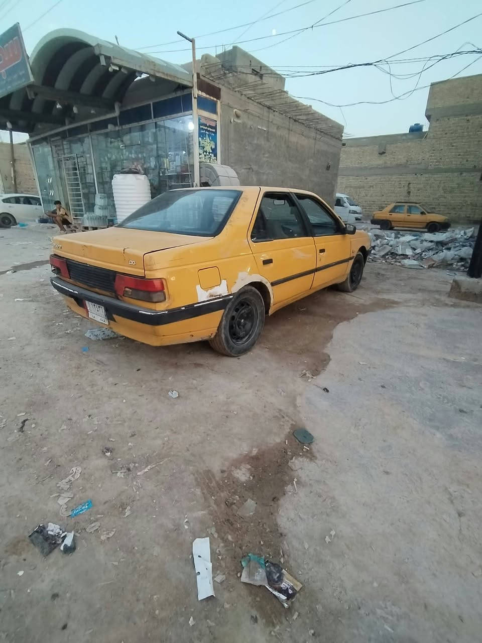 يالله سلام عليكم أقره المنشور ياله اتخابرني 
بيجو روى موديل 2009بل حقيقه بعد أحله  اتكفله امداور يني السياره تداور 
سنويته ضايعه عندي عندي استنساخ أتريد اسويلك بلاغ أو انت اسوي ابكيفه 
بيه خيط بخار خفيف السبب  من الاستيكات 
 كهربائيات كله شغاله لايتات شغاله بك لايت شغال
 كيج الحماوه ول بانزين شغال حداديه فوك النص عمر 
العنوان نجف كوفه السعر 17اوبيه مجال قليل 
رقم الاتصال ***********
