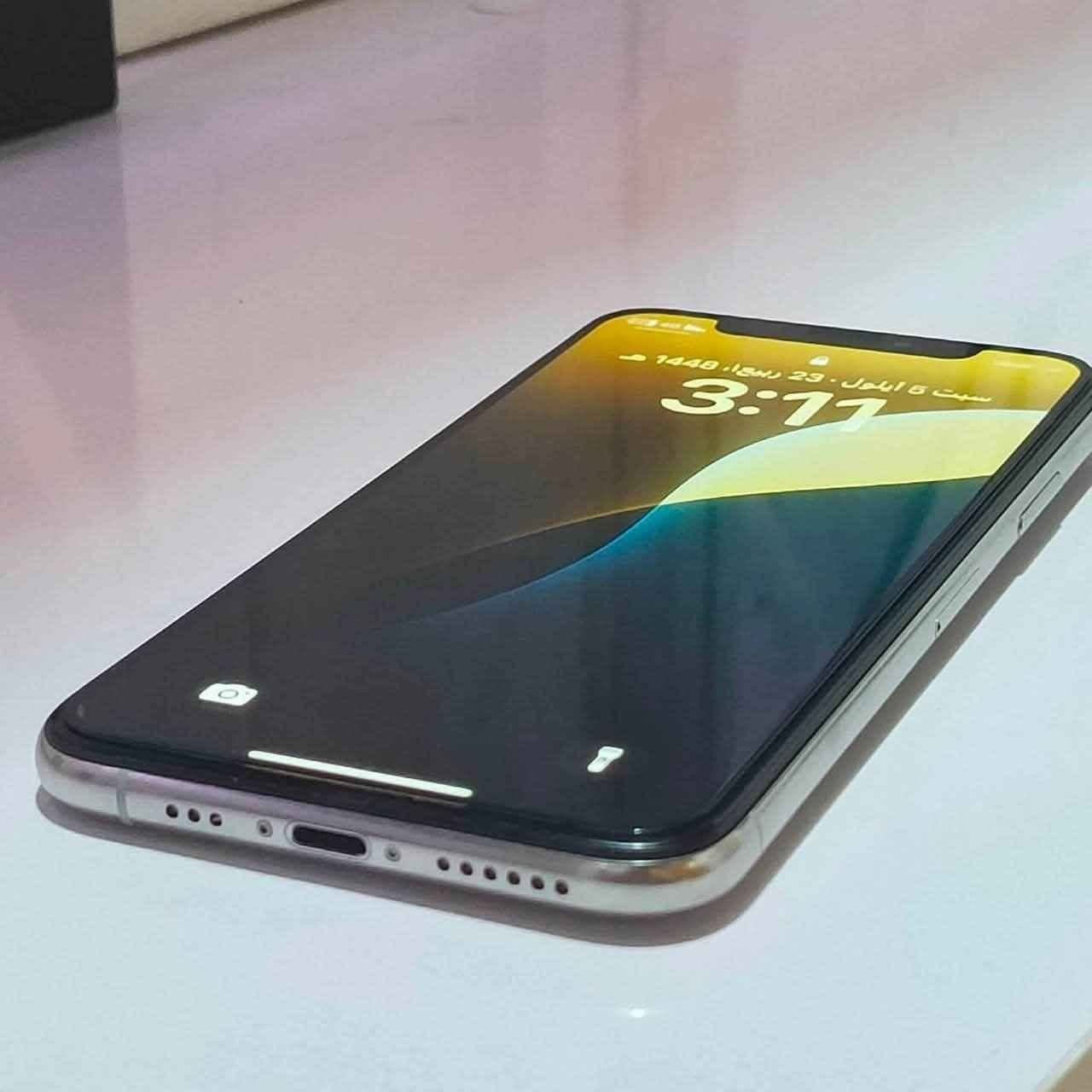 *للبيع iPhone XS 256 نظافة 100% بطارية 100% مبدلة اصلية - كلش نظيف ومرتب مال استخدام شخصي - السعر 180 - النجف واتساب: ************ النجف, العراق

