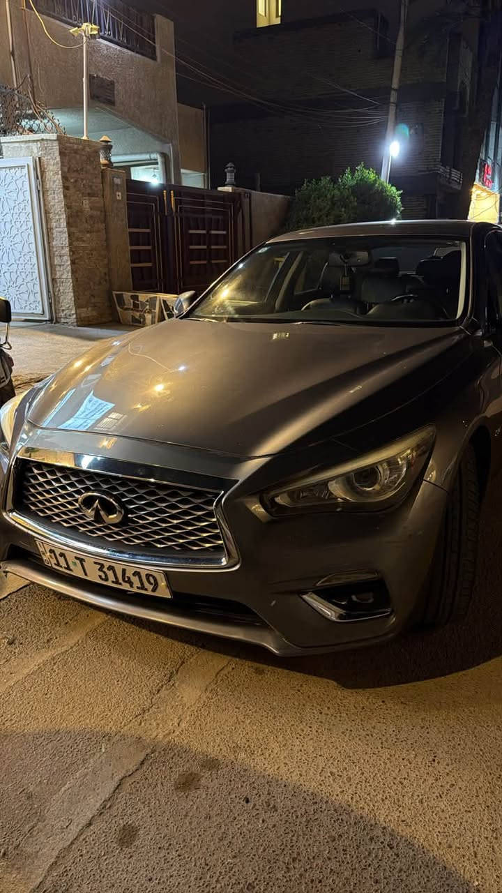 � للبيع — Infiniti Q50 2018 | 3.0 Twin Turbo
إنفينيتي Q50 موديل 2018 🇺🇸
🔹 وارد أمريكي
🔹 كلين بدون حادث
🔹 ممشى 90 ألف ميل
🔹 محرك 3.0L Twin Turbo
🔹 لون رمادي مميز
🔹 داخلية جلد أسود نظيفة ومرتبة
🔹 جنوط إنفينيتي أصلية
🔹 فتحة سقف
🔹 كاميرا خلفية
🔹دخول ذكي بدون مفتاح مع نظام ترحيب
🔹 تشغيل بصمة/زر
🔹 تحكم ستيرن ومواصفات كاملة

🔥 السيارة نظيفة جداً ومستخدمة استخدام شخصي
الفحص متاح للجادين، والسيارة حاضرة للفحص.

💰 السعر: [21 مليون دينار]

📍 بغداد
📞 للتواصل: [***********]

Q50 3.0T — قوة وأداء وفخامة الإنفنتي.
