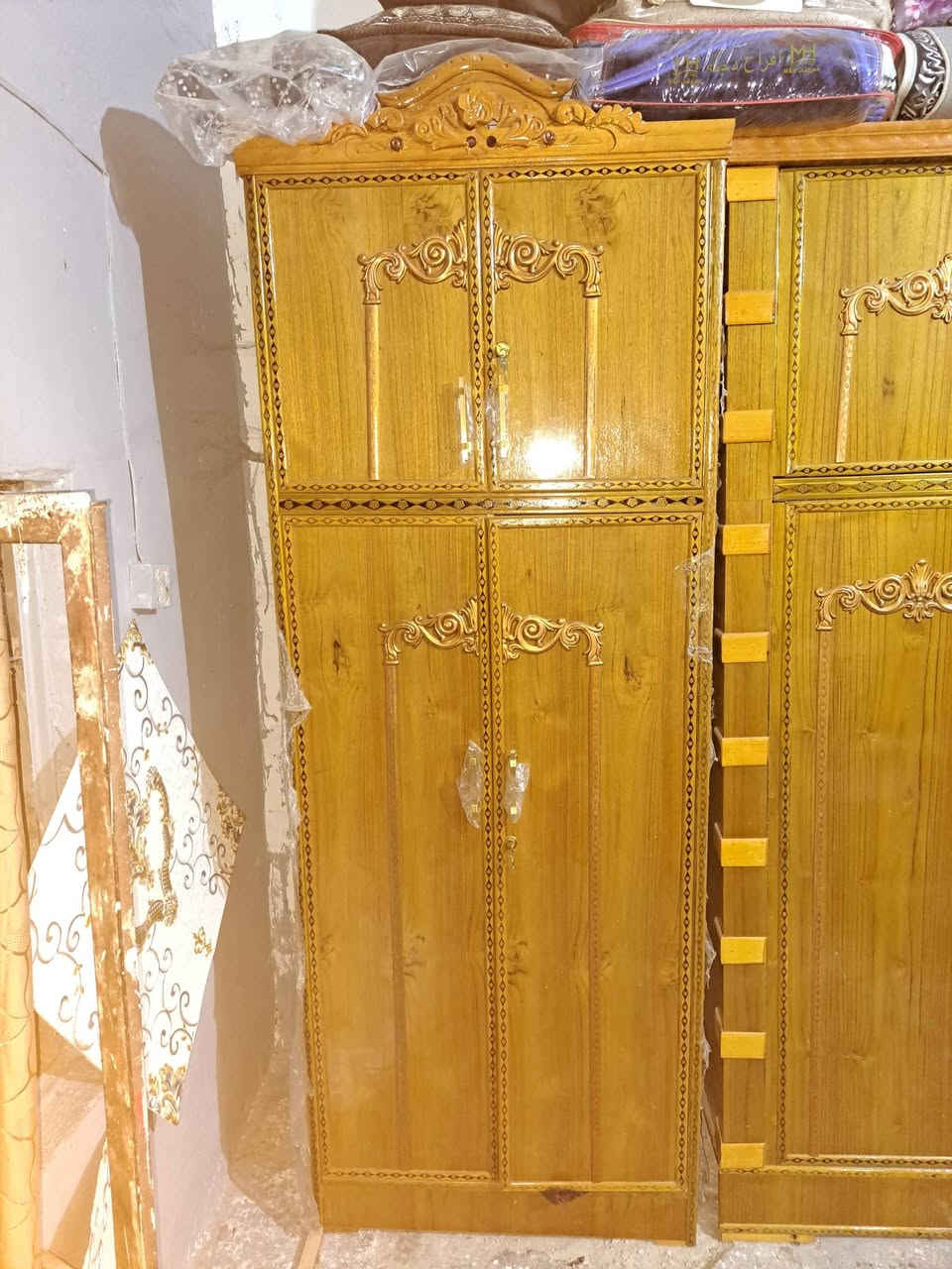السلام عليكم غرفه البيع جديد بعده مامسدغدمه
صاج عراقي ثقيل مكاني كربلاء 
السعرمليون 400 وبيه مجال
***********
