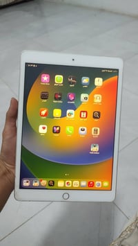 ايباد 8 • ٣٢ • قفل