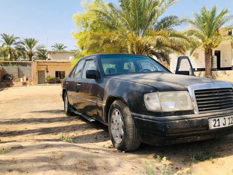 مارسدس دب
موديل 1987 
محرك مكفول جديد 
كير مكفول جديد 
محرك VVT 3000
صدر جديد 
 كهربائيات جدد فول 
منظومة زنون  فول
دخله دوشمه جديدة
تبريد جان يشتغل ثلج مدري غاز مدري كتف ماعرف مهم جان شغال ثلج سياره رقم سليمانيه 
سنويه 2030 
منظومه غاز اقتصادية حيل 
سياره حلوه وتجي تشوف ب عين 
رقم الهاتف ***********
العنوان ديالى 
سعر 46. بيه مجال قليل

