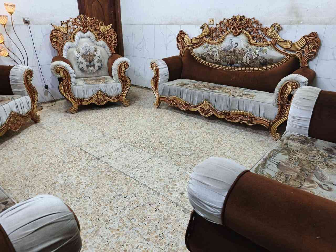 سلام عليكم  تخم زان ملكي  عشر سعر ٤٥٠ مكان منصور الوشاش عشر مقاعد  مابي اي شي 
هذه رقمي ***********
@إشارة
