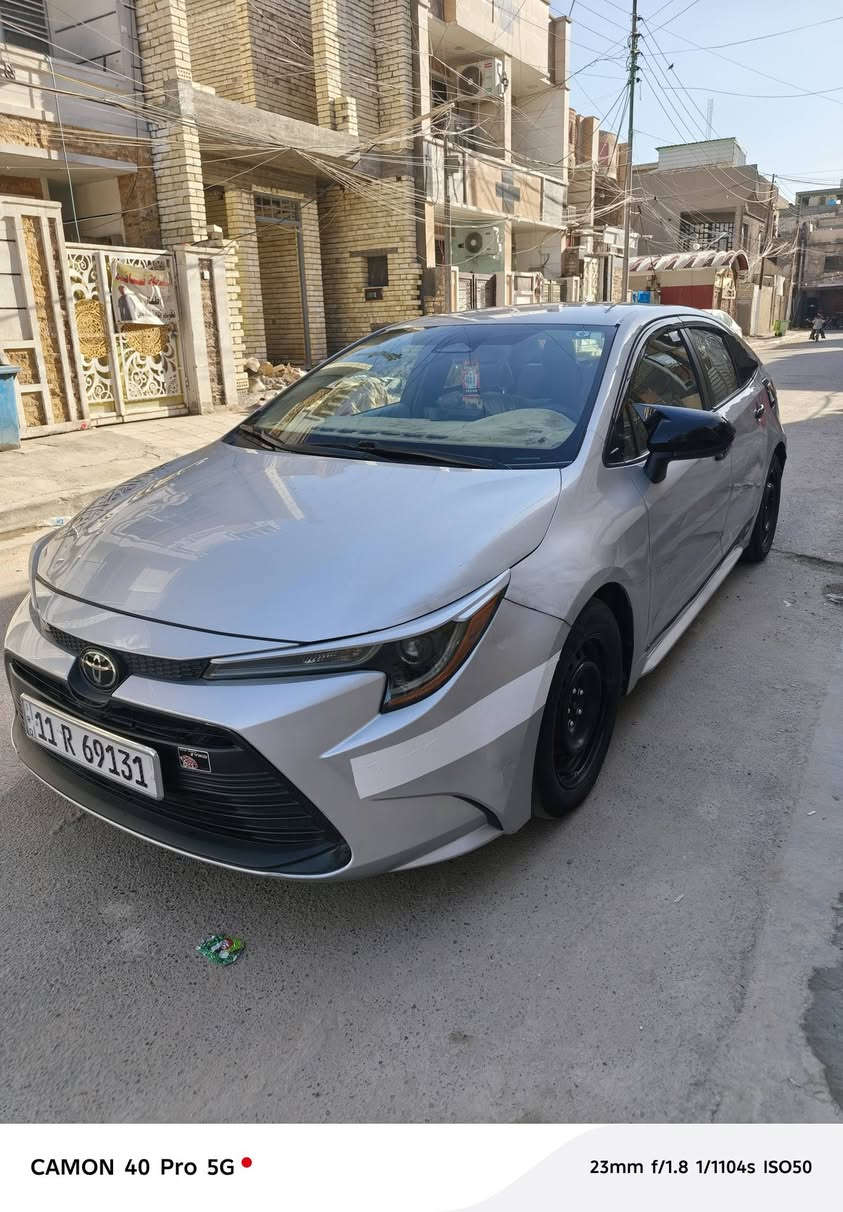 السلام عليكم للبيع فقط تويوتا كورلا  وارد أمريكي موديل 2023 محرك 2000 المرغوب رقم بغداد بسمي  حادثها موضح بالصوره جاملغ وباب خلفي ومصبوغ بدون شواصي شاصي مكفول من كلشي  بدون ايرباك ماشيه 43 كيلو مكاني بغداد الشعب وسعر 143 وبيه مجال بسيط   للاستفسار ***********/***********
