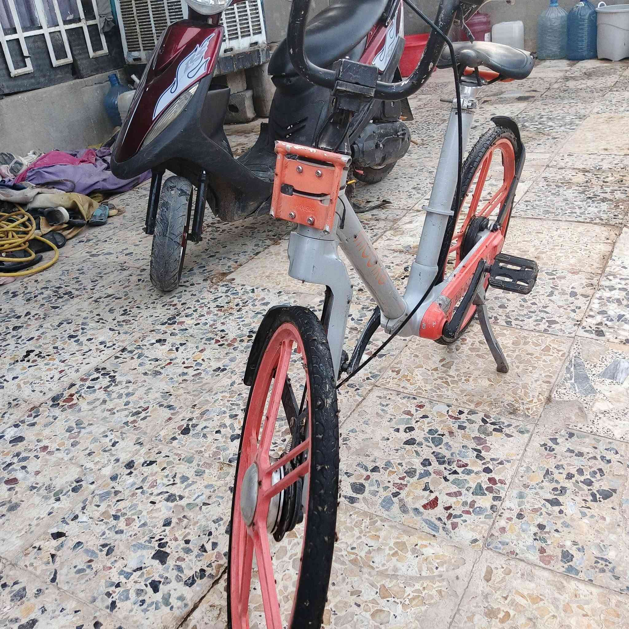 مقاس 26 • نظيف • يحتاج ضب