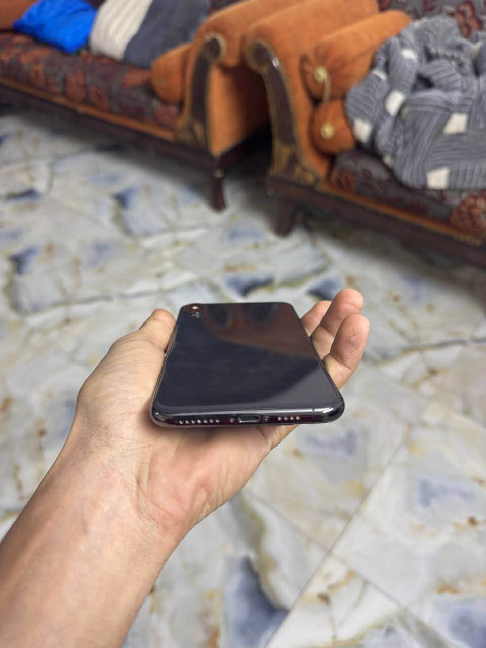 سلام عليكم جهاز كس ماكس مابدبي شي كامره إماميه بيها خلل سعر 280 /***********
