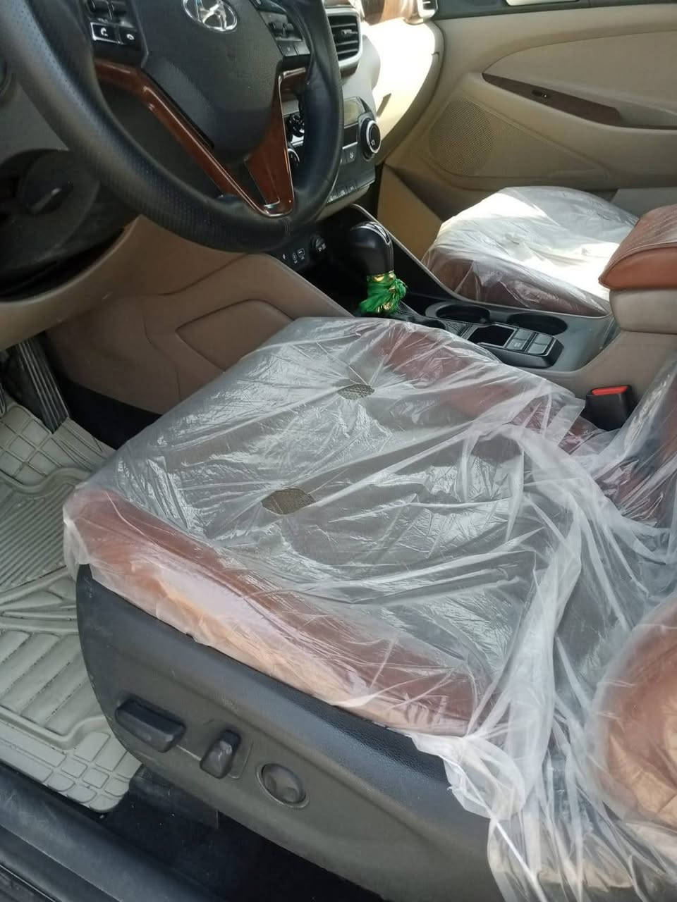 سلام عليكم توسان موديل 2020ماشيه 89فول ماعده البنرامه سونار داخل المنشور  سياره جديده وجاهز بسمي مكان سياره واسط نعمانيه  الاتصال ***********
