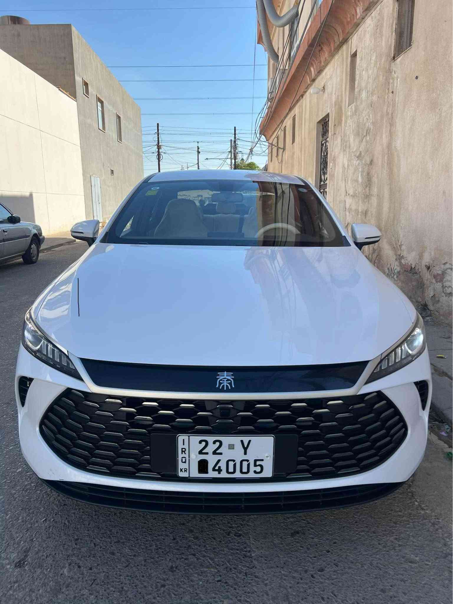 کوردی & عربی
BYD Qin plus 2025
 ناو زەرد 
تەنها ١٤ کم رۆشتیە 
بێ بۆیاغ و بێ سارد
لەهەولێرم
هیچی نیە 
فول ماسەفات
******
داخل کریمی
ماشی ١٤ کم 
بدون صبوغ وبدون بارد
باربیل مابی ای شی سیارە
فول ماصفات

***********  واستئاپ أربيل, العراق
