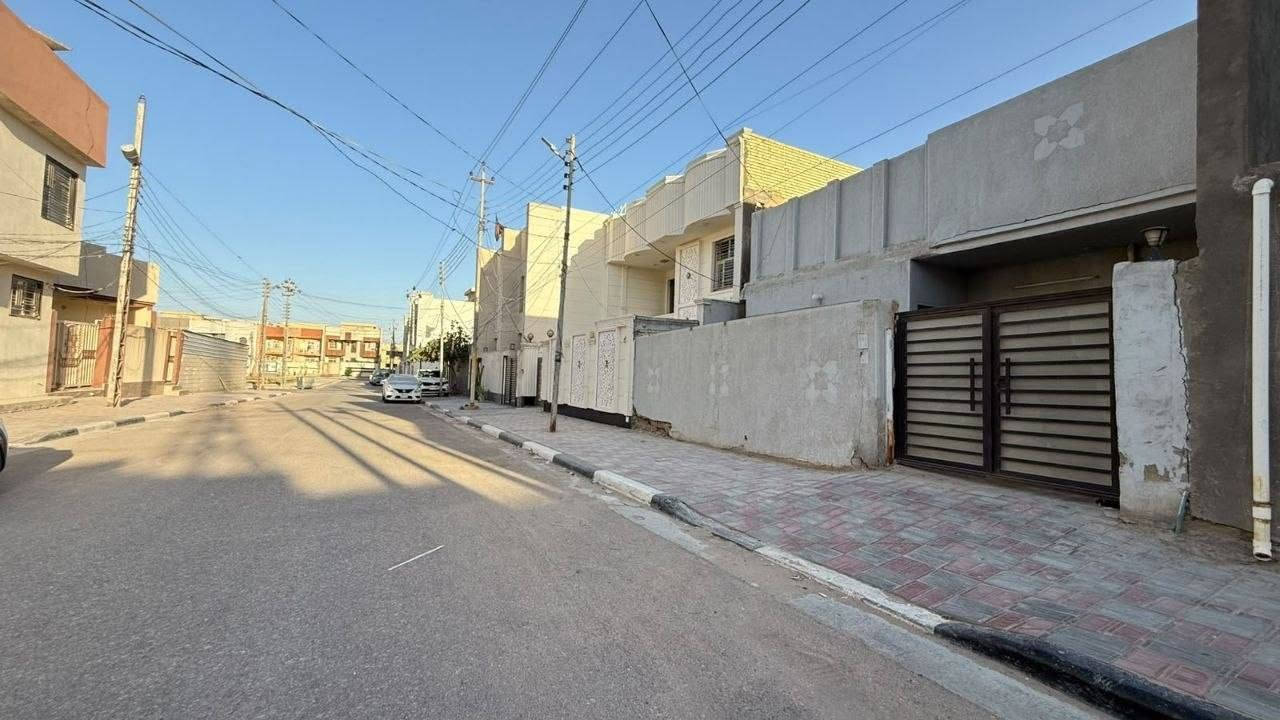 🏡 بيت للبيع – يُباع كقطعة أرض

📍 كربلاء المقدسة – حي التحدي
📌 على شارع 15 المقرنص
🌳 قرب حديقة التحدي – ثاني عقار بجانب الحديقة

📐 المساحة: 200 متر

⭐ موقع مميز للسكن والاستثمار

🔹 ملاحظة: العقار إعادة تسجيل 

📞 للاستفسار أكثر:
حسام العواد
***********
