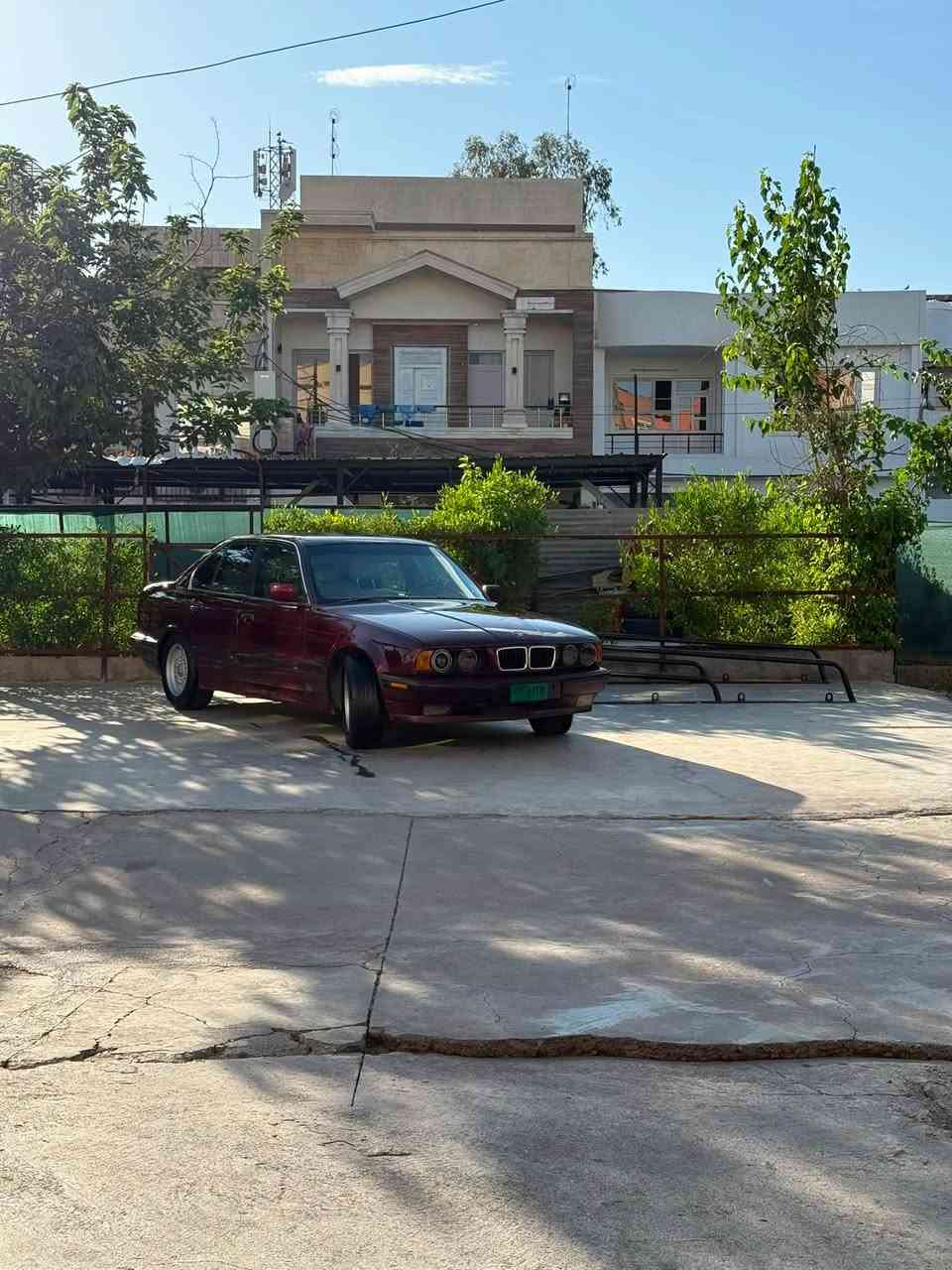 Bmw موديل ١٩٩١ مةكينه صقر دبل دجيتل5.22 پانك كارةباي شغل گير وةكينه بةشرت مةدةين بةشةرت هةمووشتي  بةشرت ناو داخيل بةشرت  سعر ٤٣ كةمك مجال ئارم پلس تيك هةولير
***********
