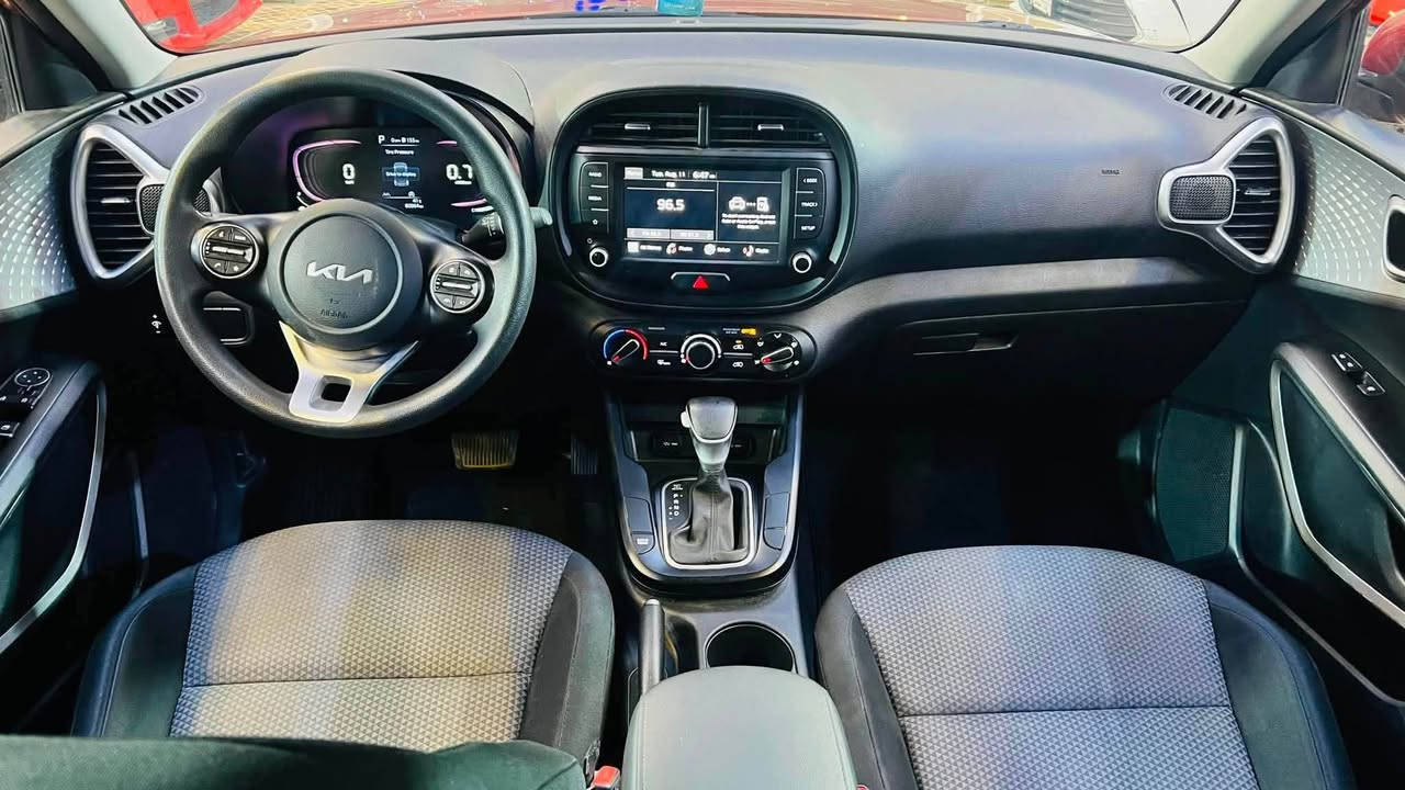 🔴 يتوفر لدى معرض ومزادات الرياض 

- كيا صول

( KIA SOUL ، LX )

الموديل: 2023
مرقم اربيل 
متوفر تحويل أو وكالة

اللون: مشمشي

المشي : 50,000 ميل

المواصفات: 

-محرك 4 سلندر 2.0L دوش 

-سويج
-شاشه 
-كامره خلفيه 
-تحكمات ستيرن 
-كشنات مخمل 

🔴 الحادث : 
كما موضح في الصور 

للاستفسار: 

***********   -

***********9 -

العنوان : ميسان / العمارة 
الكفائات مقابل دائرة الوقف الشيعي 📍 عمارة, ميسان
