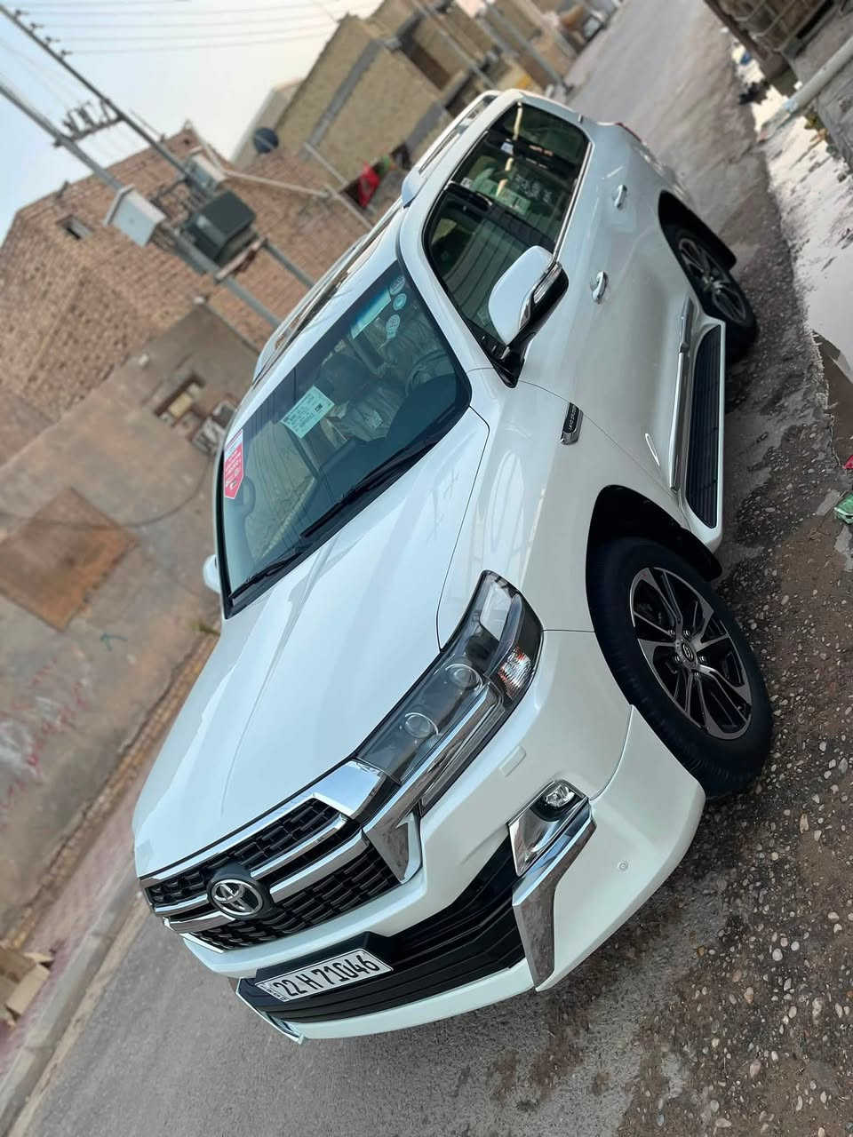 السلام عليكم لاندكروز 2021ساز كفاله عامه ماشيه 69 اصل سياره جديده  المحرك 6 سلندر  الشراي يتصل مكانه العماره 

***********
االسعر 540وبيه مجال
