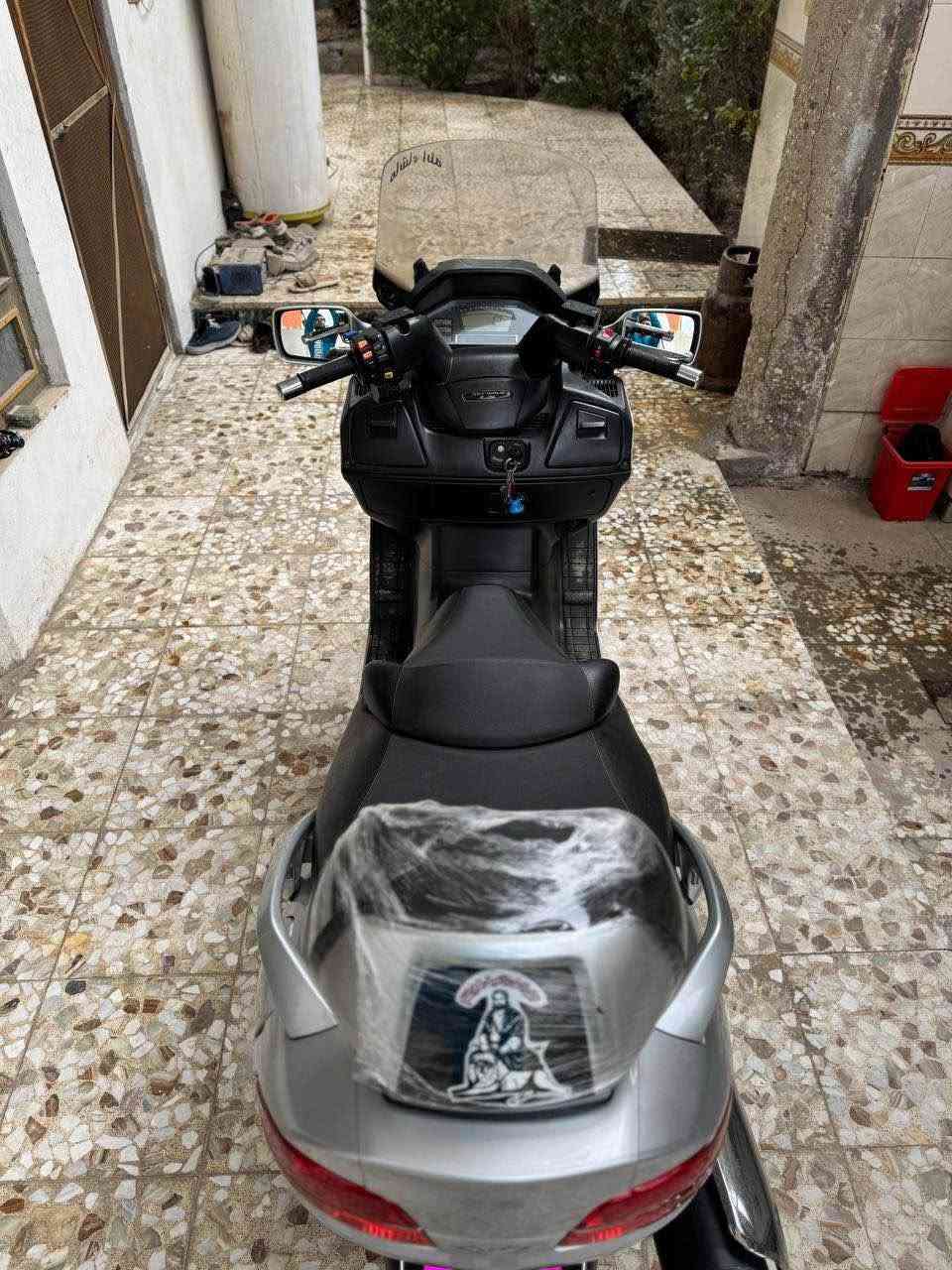 سكاي ويف فول Lx 
دراجه نضيفه اي نقص مابيه 
السعر عشرين ورقه وبيه مجال العنوان كربلاء استفسار فقط على الرقم *********** كربلاء, العراق
