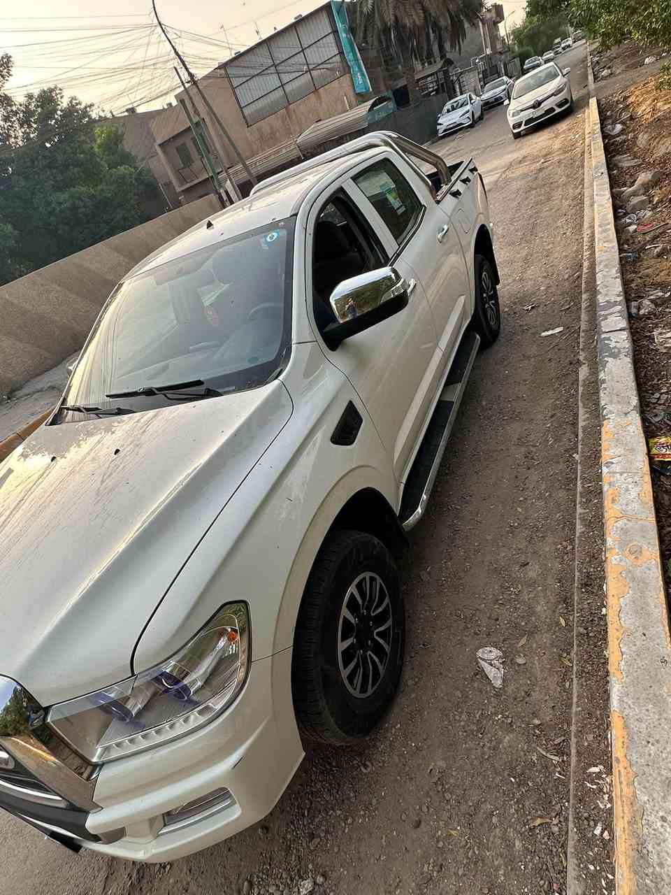 بيك اب • ماتور ٢٤٠٠ • ماشيه ٢٠ الف