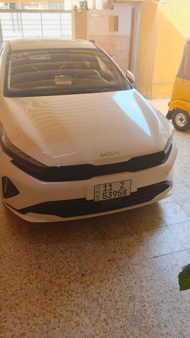 السلام عليكم
كيا K3
رقم بغداد 
موديل 2024
الون  ابيض
ماشية 28
فول مواصفات 
محرك 1500 دبل نوزل 8 بخاخات دوش 
مكفول من التبديل والصبغ بارد قليل بجاملغ
بصمه تشغيل + بصمه ابواب دخول ذكي+ جنطه بصمه
حساسات اماميه خلفيه 
كشنات جلد 
وضعيات قياده 
لايت زينون
اشاير بالمري 
سلايت فتحة سقف
بك لايت لد
باقي مواصفات الفول معروفه
مكان السياره بغداد. 138السعر بيهة مجال 
الرقم ***********
