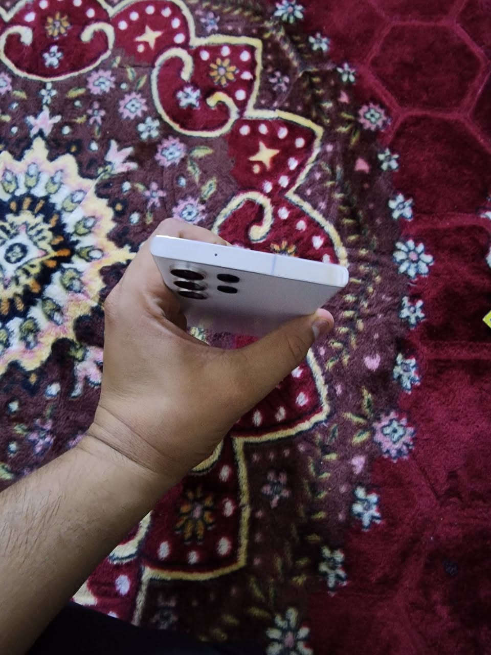 السلام عليكم  للبيع جهاز S23 الترى نسخه أمريكي عربي بالكامل  ذاكرة 256 ملحقات كامله نظافه 98 %100 تك سيمكرت +شريحه شريحه ألكترونيه سعر 650 بي مجال حق الجيه مكان بغداد رقم هاتف *********** متواجد واتساب
