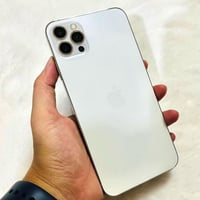 ايفون ١١ برو ماكس ٥١٢ • شاشة مستبدلة • بطارية ٧٤٪