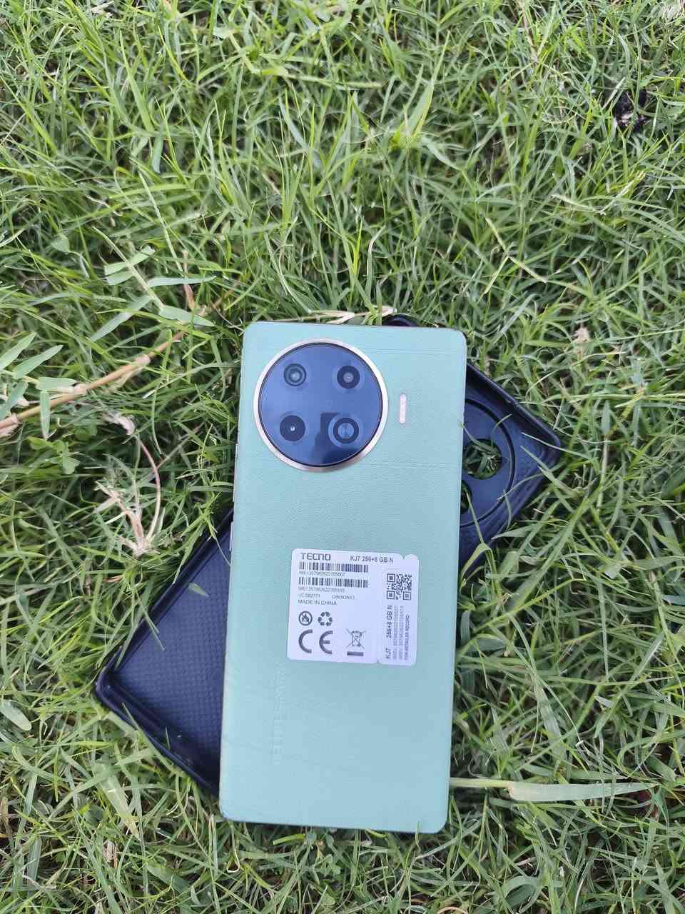 تكنو سبارك 20 برو • للبيع