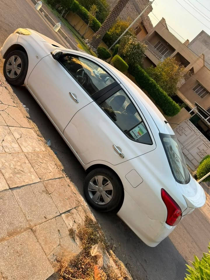 للبيع سني ١٩ سنويه ساقطه رقم بغداد بيها ٣ قطع 
مكانها بغداد منصور 
ماشيه ٨٨
سعرها 82

***********
