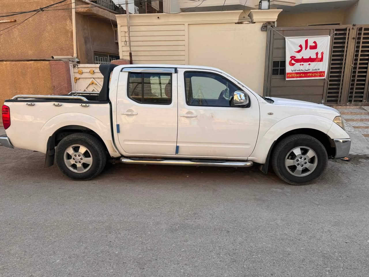 السلام عليكم 
نيفاره ٢٠١٣ رقم أربيل بسمي 
بدون ضربه بيه ٢قطع رش فقط
شاشه حساسات خلفيه
كير اتوماتيك 
كير ومحرك مكفولات 
داخله نضيف 
السعر ١١٥ وبيه مجال 
مكاني ديالى بعقوبه
للاستفسار ***********

