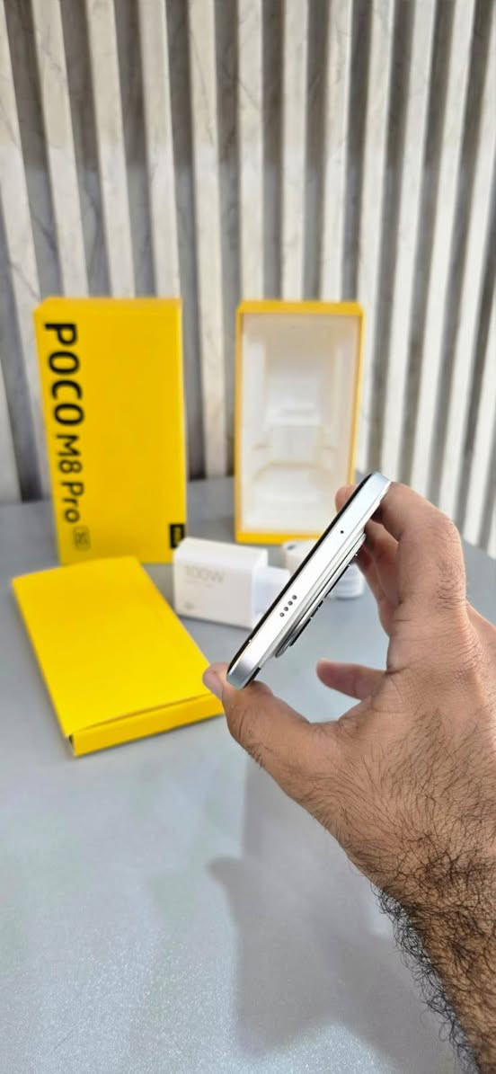 بوكو m8 برو
POCO M8 Pro 5G
     بسعر 475 الف

🔹 الذاكرة الاساسية 256GB 
🔷️ الذاكرة العشوائية 8GB 
🔷️ المعالج Snapdragon 7s Gen 4
🔷️ البطارية 6500mAh ، ويدعم شحن 100W
🔷️ كاميرا 50MP 
🔷 ️مقاومة ماء وغبار IP68/IP69

لمشاهدة جميع الموبايلات والإكسسوارات المتوفرة
ادخل على الهاشتاك👇🏼
#مركز_احمد_الخفاجي
للطلب والحجز مراسلتنا واتس اب 
***********
او التوصل دايركت 

#موبايلات_العراق #موبايلات_الحلة #موبايلات_بغداد  #احمد_للموبايلات #عروض_العراق #تكنولوجيا_العراق
#خط_كفو #زين_العراق
—————————————

 مركز أحمد الخفاجي للموبايلات

بابل – ناحية أبي غرق – شارع المركز
