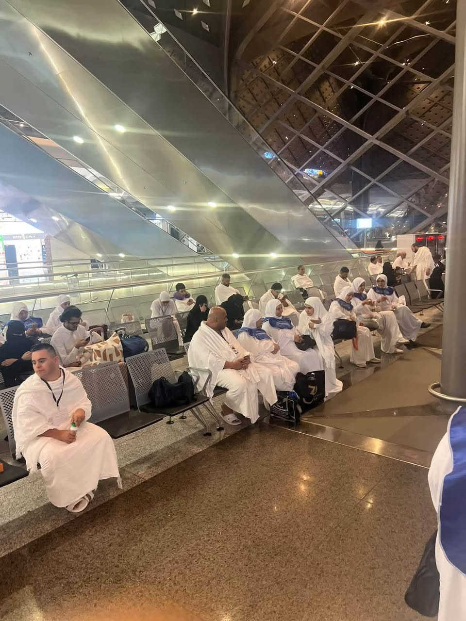 التوثيق الصوري لحملة المستجار للحج والعمرة والزيارة رحلة 9/18 طيران  حيث الاحرام من ميقات المدينة المنورة ذو الحليفة  ( ابار علي ) وسط أجواء مليئة بالسكينة ثم الذهاب  بعد الاحرام الى محطة قطار الحرمين السريع متوجهين الى مكة المكرمة لأداء عمرة شهر ربيع الثاني نسأل الله القبول والغفران. 
عمرتنا القادمة بتاريخ 9/29  وبعرض 950000 الف عراقي 
سارعوا للحجز ***********   ***********
