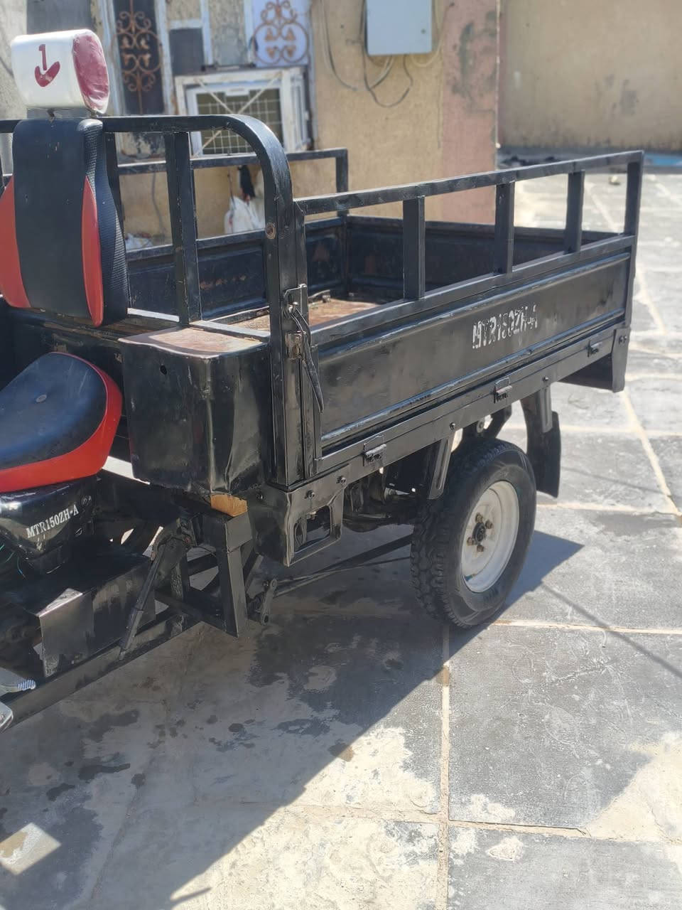البيع ستوته مديل 20وراق صولي غراض كله جديد سعر مليون، 300وبيها مجال لا تكلي شبيها ما بيها ستوته غراض كله جديد محرك 24ومجفت   مكاني رميثه ستفسار ***********
