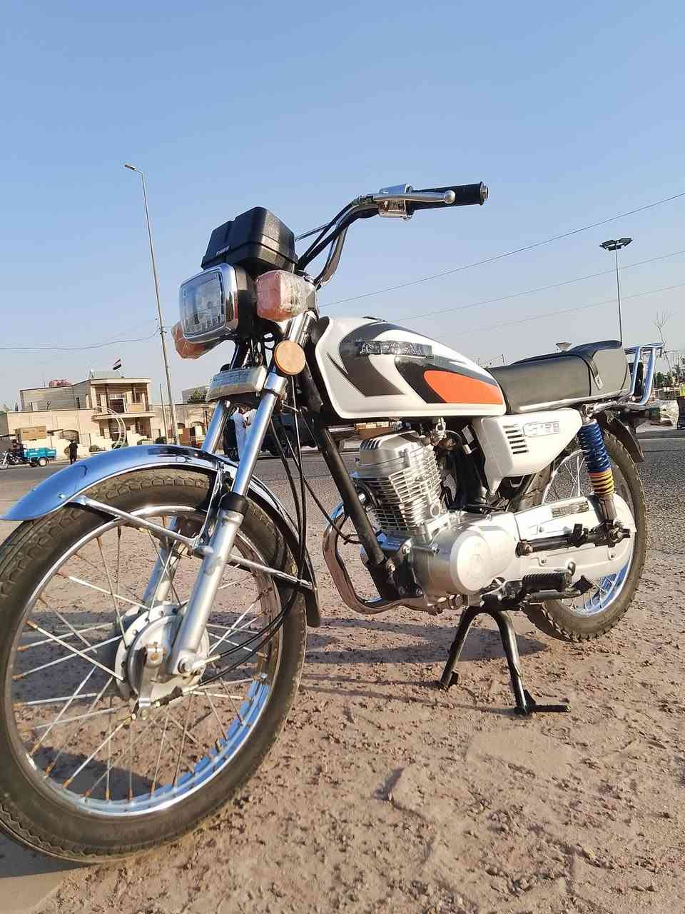 سلام عليكم للبيع اربعه كير موديل 25اوراق اسكنر 
 المكان واسط قضاء لاحرار  اتصل وستفسر اكثر ***********
