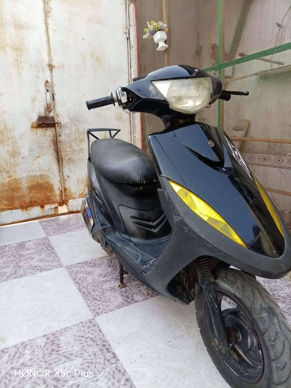 السلام عليكم 

دراجه ماكس عدله للبيع
بوشتها 49 بلادي
المكينه مفتوحه مرا وحده 
صالنصه رياضي sc
الدراجه نضيفه وعوزها ضفيره فقط 

المكان البصره ابو الخصيب شارع ابو كوصره 
الرقم ***********

نص مكتوب في الصور:
- HONOR X5c Plus