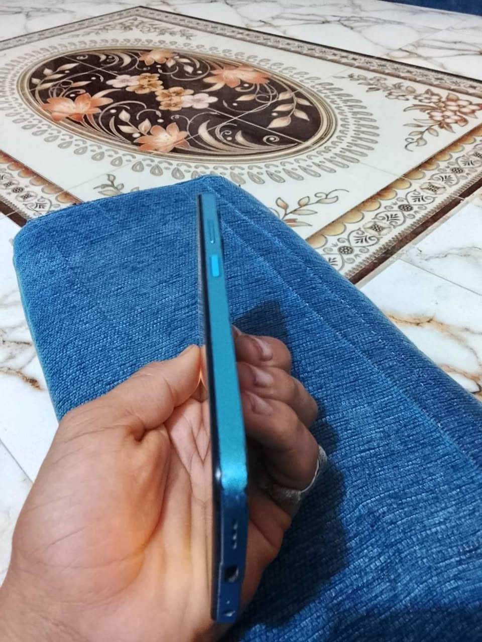 سلام عليكم جهاز انفينيكس هوت 30 ذاكرته 128 نسختين رام بطاريته 5000 الجهاز مثل ماا واضح بل صوره الجهاز أيي شي مابدل بي مجرت بس هذنيه الكسرات البل شاشه الجهاز ماا داخل صيانه ابدد ولجهاز كلش اقتصادي
سعره 100 وبي مجال لشرايي يدلل مكاني الناصريه قضاء الشطره تريد تجيني ابيعلك وجه لوجه بكيفك بعد هاذه رقمي (***********) راسلني ع الخاص أو تتصل عليه  وتدلل..؟

