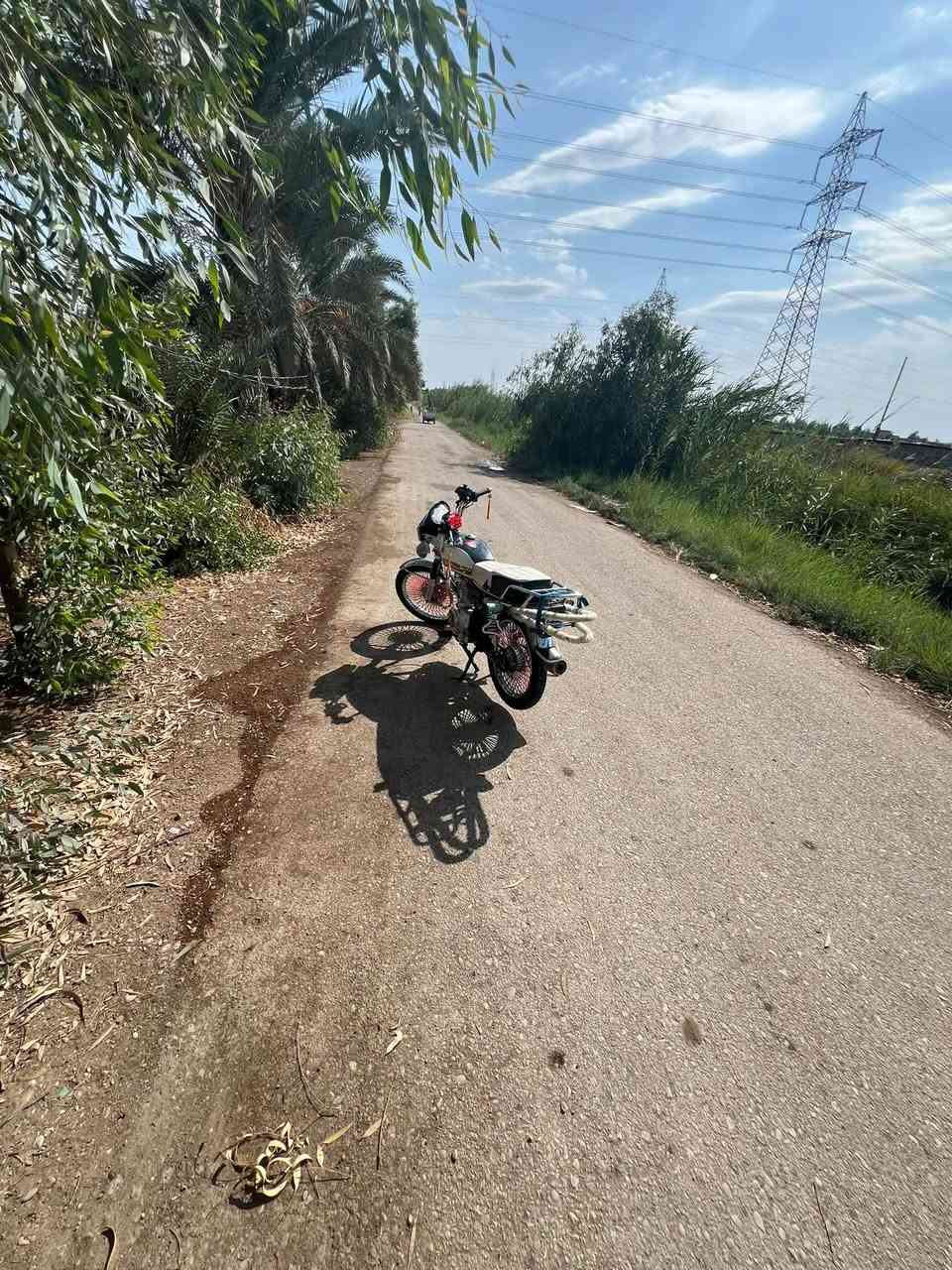 يا الله أسلام عليكم
تايكر موديل 25للببع 

دراجه خير من الله محرك أوراق كفاله 

بيه نواقص بصيطه مكاني الحديد 

اي ستفسار اتصل ***********او خاص 

ملاحضه شاشه طافيه
