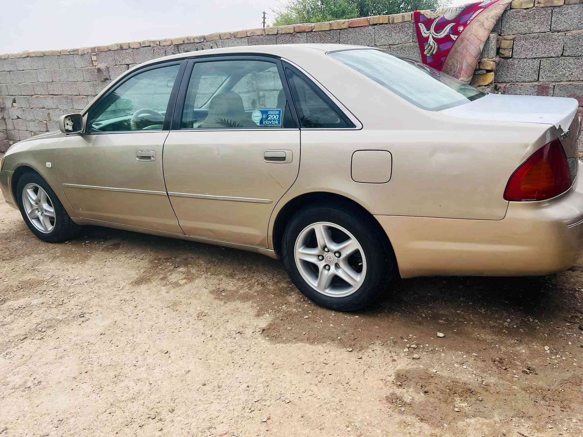 سلام عليكم سياره فلون.  2002  رقم ربيل كفاله عامه ما عده شبر صبغ باب سايق  سياره بلاديه.  ‭***********‬.سعر 75 وبيها مجال قبل يومين شادلها مكينه بل كارتون

نص مكتوب في الصور:
- www.sardargroup.com