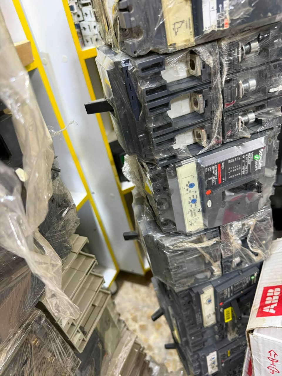 متوفر قواطع شنايدر ✅
100A
200A
250A
400A
630A
للطلب والتواصل على الواتساب ***********📞
***********📞
