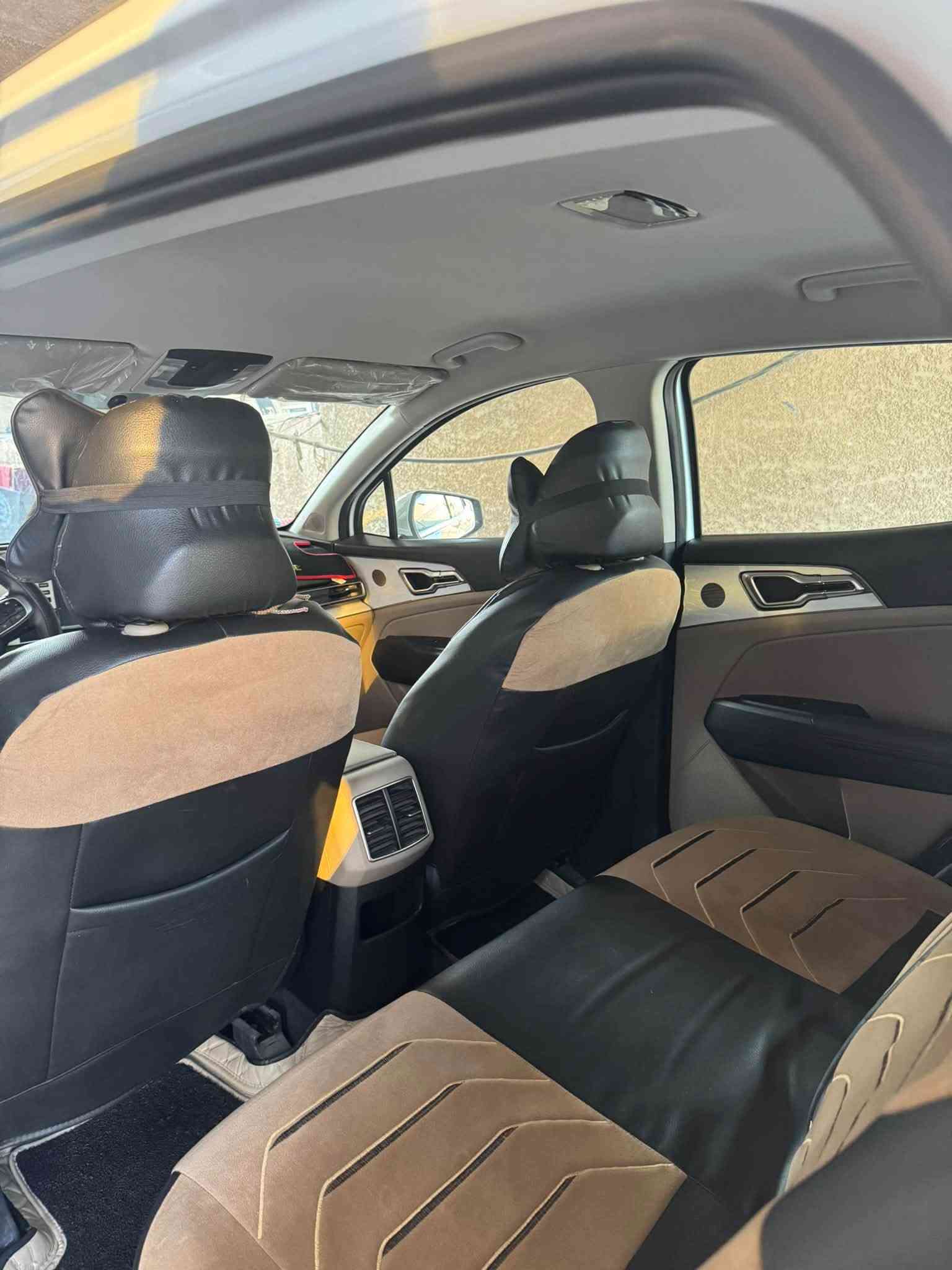 سلام عليكم سبورتج موديل 2023 خليجي مكينه 2000 دوش السياره جديده كلش السياره استعمال قليل ماشيه 16 الف فقط يعني مماشيه مواصفات تبريد قطعتين بصمه تشغيل عن بعد مري شفط اشاير بالمري رادار ترحيب مثبت سرعه وباقي المواصفات السياره كفاله عامه حتا دعاميات مالته بلاديه بيه فقط بارد كد شبر بالجاملغ الخلفي فقط مكاني بغداد الزعفرانيه السعر 212 وهذا رقمي ***********

