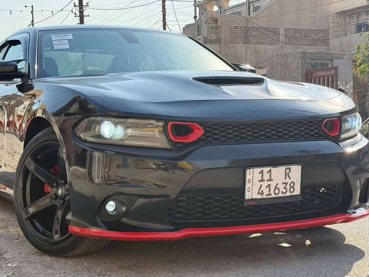 السلام عليكم دوج جارجر موديل 2015/ماشيه 150حقيقي فئه SXT بلاس
السياره داخله كلين شرط آكلين بلعراق صار بيهه بل جاملغ الخلفي ونصبغ وشخط بل جاملغ الامامي جهه السائق ونبخ ويا الباب شرط بدون معجون اوبدون تبديل  بدون شاصي بدون لغد بدون ايرباك السياره كفاله عده الي ذاكره السياره بدون اي قطعه تبدليل فقط البنيد لان امحدث السياره بيهه كت كامل SRT بل كامل دعاميات او دوس او بنيد شادلهه ويل نجمه خسفه قويه جديد هوه وتخم تاير 
مواصفات كشن حضن شاشه جبيره +شفتات استيرن +كامره خلفيه وبعد بيهه مواصفات 
السياره ستخدام شخصي رقم بغداد النكليزي اب اسمي تحويل مباشر امبرمجه بل كامل يم مصطفى ايكل أنسى حماوه شرط حماوه 88ثابت /كير مكينه اكسل صدر كله جديد ادامه قبل اسبوع مسويلهه السياره كل نقص ما بيهه غرفتهه بعدهه جديده مكينه 360c/ كير طياره السياره حلوه بس نقصهه بوليش فقط السعر 150وبيهه مجال حك الجيه الشراي يتصل ويدلل العنوان بغداد /رقم الموبايل ***********
