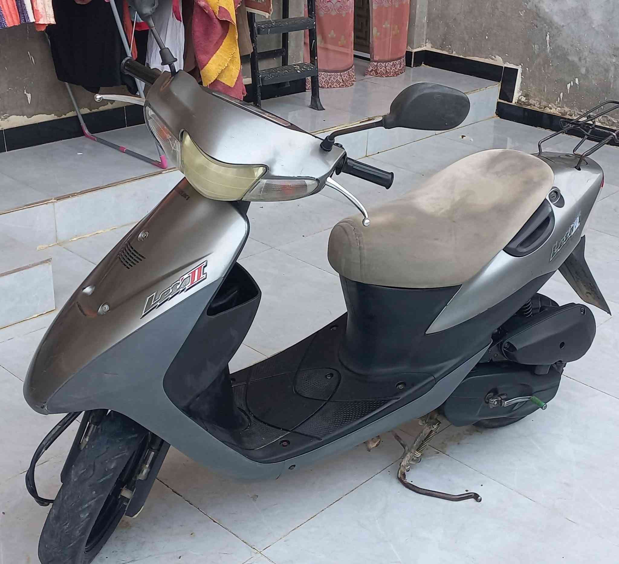 دراجة ساسوكي جنطه مفتوحه مره وحده كلها شغاله كهربائيات ماعده السلف جوز باتري واكف السعر 250 وبيه مجال قليل ***********

