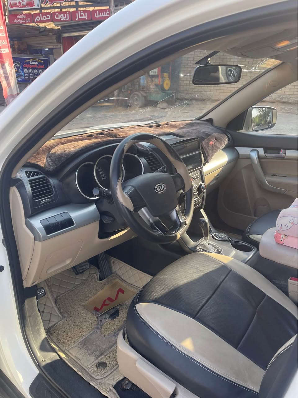كيه سورنتو موديل 11 خليجي بيه طخه بلجنطه ومصلحه بدون فتح ولباقي لكه مكفول السياره كلش نضيفه عله ايدي مكاني بغداد حي الجهاد رقم ‭***********‬ بغداد, العراق
