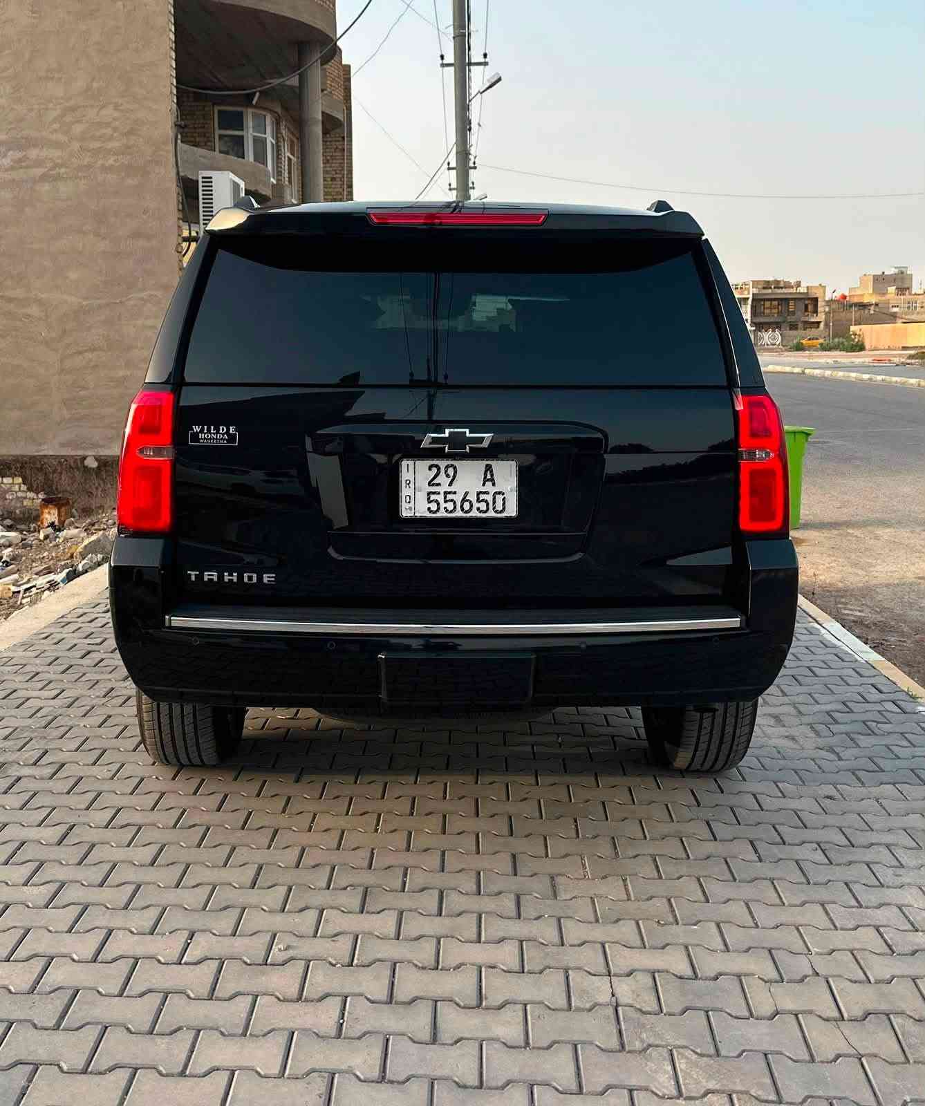 تاهو ltz للبيع  او مراوس موديل 2015 وارد امريكي ضرر مقدمه البنيد اصبعين السياره جديده بمعنى الكلمه السعر 335 ورقه وبيها مجال ***********
