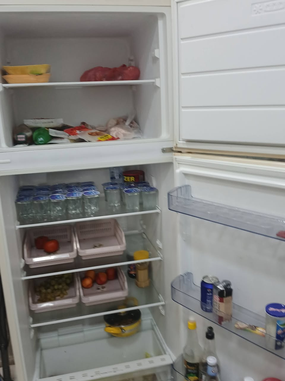 طباخ ٥ عيون • ثلاجة دنماركية • استعمال نظيف