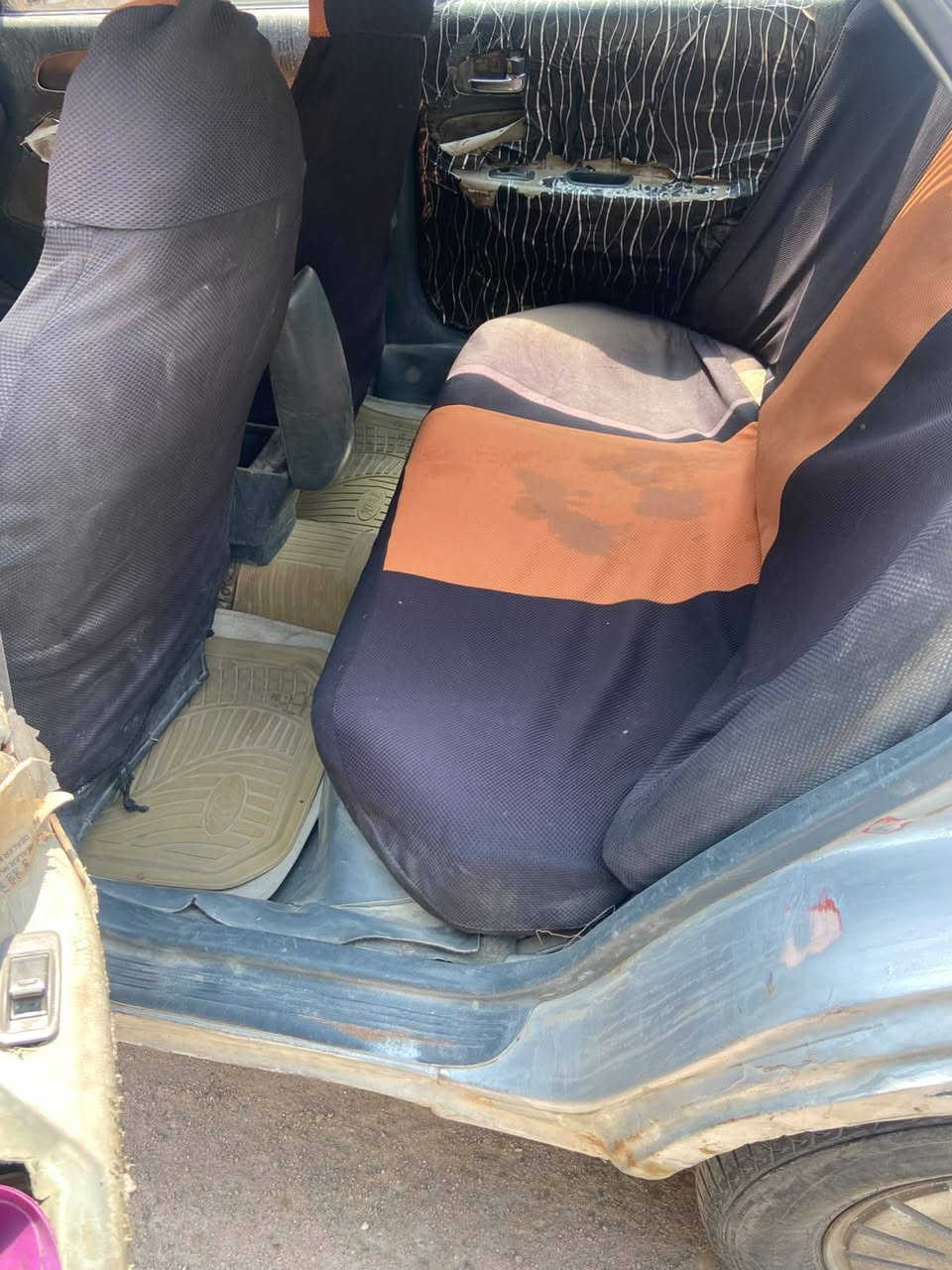 سياره كورله موديل 1992 ابيع كون حديد سنويته منتهبه ما اندار رائعه 15$وبؤه مجال *********** مكاني شط العرب
