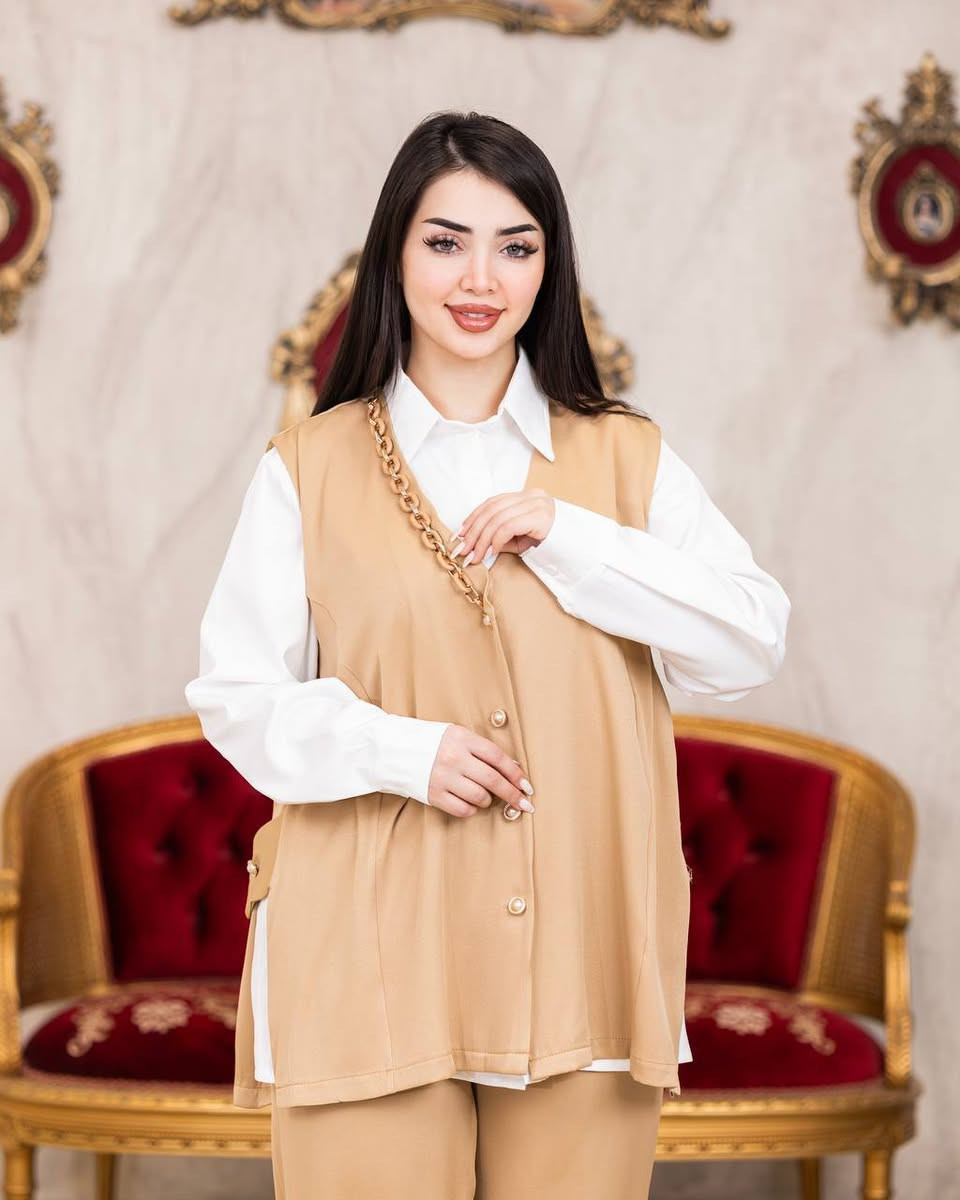 ✨💕 سوت نسائي 3 قطع 💕✨

إطلالة أنيقة ومرتبة بكل تفاصيلها 😍
خامة دابل درجة أولى 👌🏻✨
3 قطع بتنسيق واحد حتى تكملين ستايلچ بكل أناقة 💖

📌 القياسات: XL / 2XL / 3XL
💰 سعر السوت: 25,000 فقط 🔥

🚚 توصيل لجميع المحافظات
📩 للحجز والاستفسار راسلونا على الخاص

#تخفيضات #عروض_مميزة #سوت_نسائي #ملابس_نسائية #جملة_ومفرد

