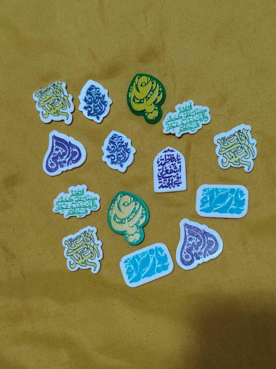 هلو بنات
انه اشتغل نقش حنه حسب الطلب ع ايد او ظهر او صدر او زند متوفر خدمه للعرايس هم
ومشروع والدتي فرفوري متوفر عده هذني دولكات والله يخبلن جمالل
وهم اشتغل طباعه الي تحب تراسلني وتدلل
للحجز والاستفسار ***********

